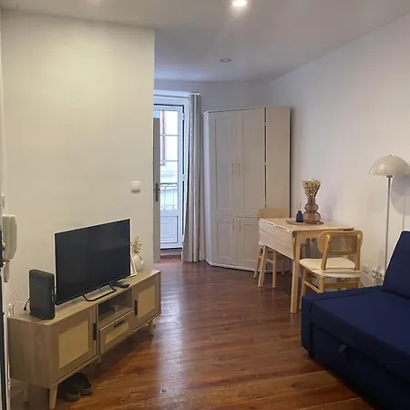 Downtown Alfama Fado Lizbona